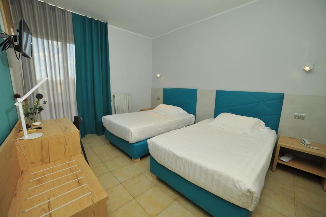 Hotel San Crispino Morrovalle Exterior photo