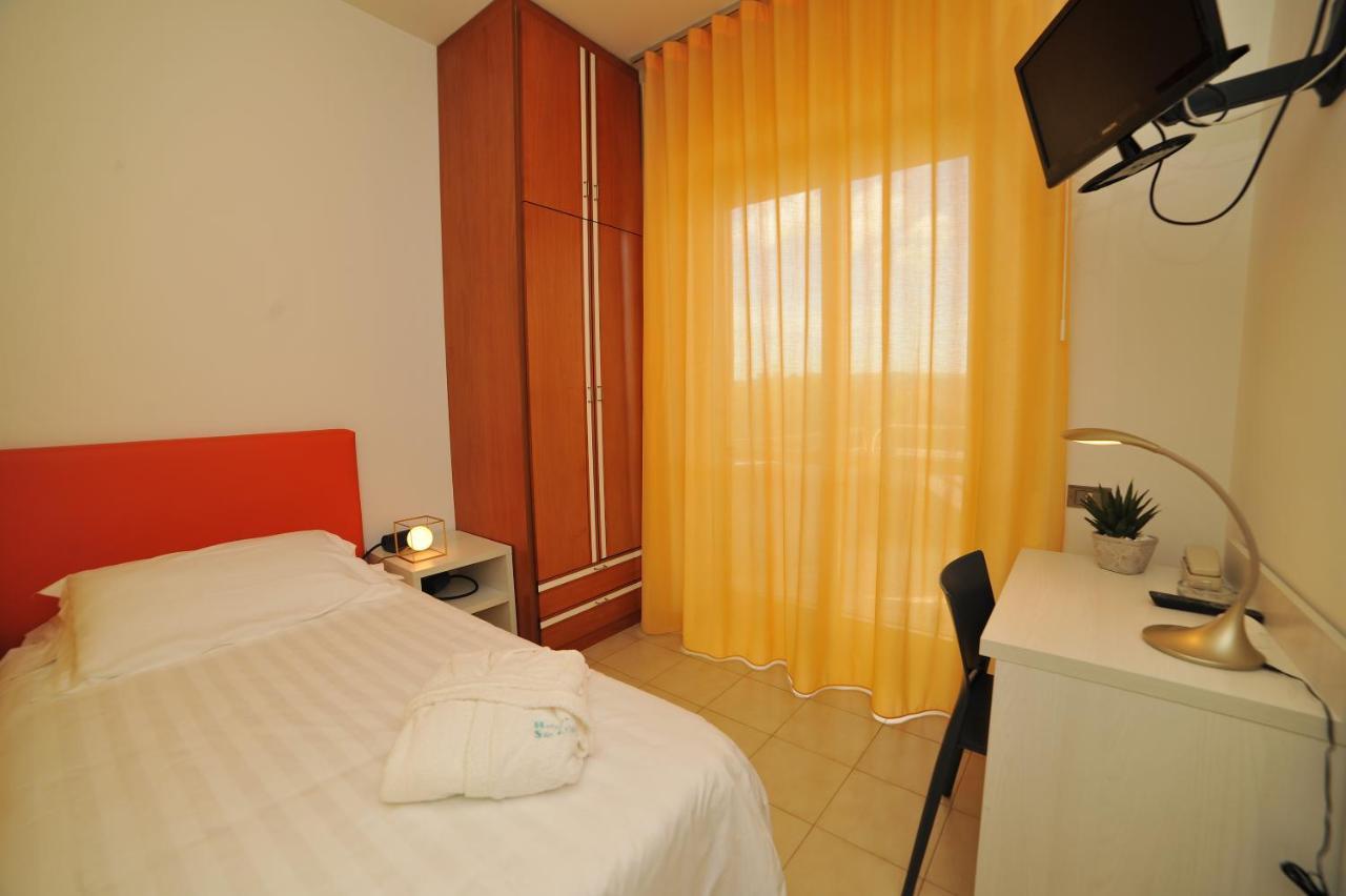 Hotel San Crispino Morrovalle Exterior photo