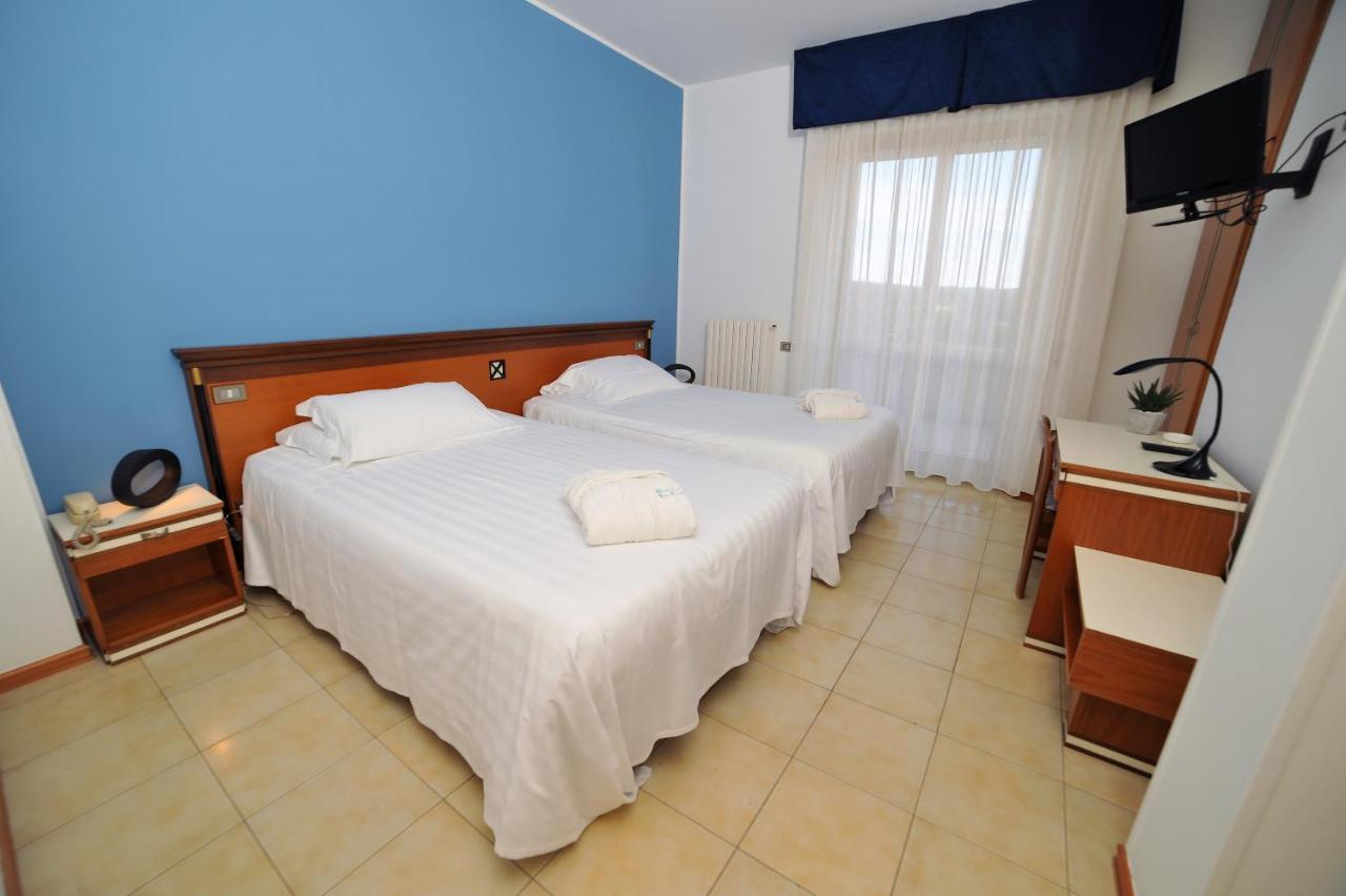 Hotel San Crispino Morrovalle Exterior photo