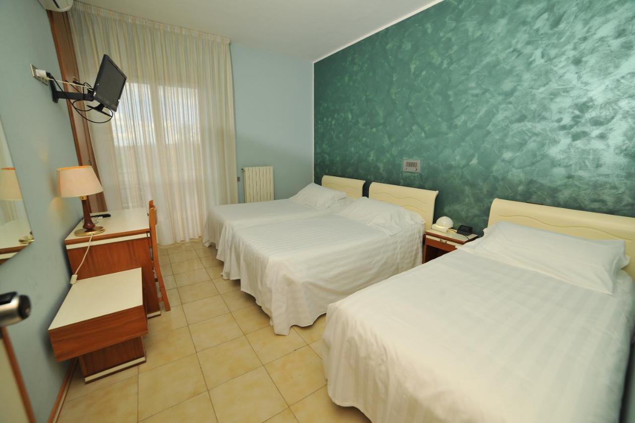 Hotel San Crispino Morrovalle Exterior photo